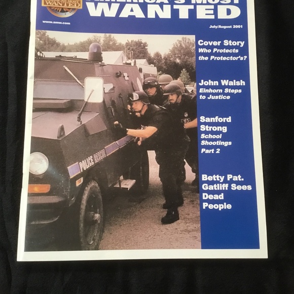 America’s Most Wanted  Magazine July/August 2001:John Walsh - Picture 3 of 8